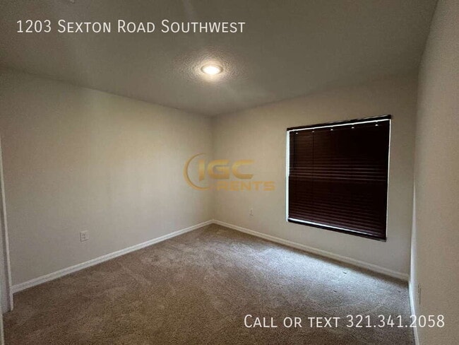 Building Photo - 1203 Sexton Rd SW