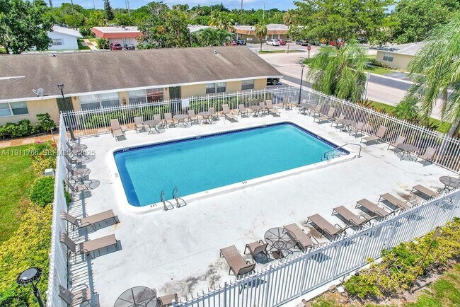 Building Photo - 555 Kathy Ct