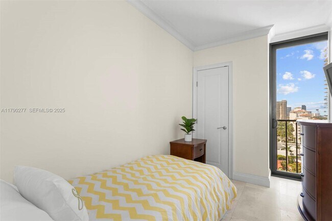 Building Photo - 19667 Turnberry Way