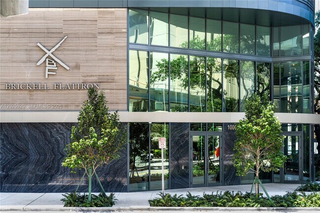 Building Photo - 1000 Brickell Ave