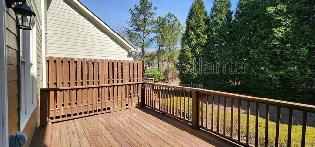 Building Photo - 106 Lexington Village