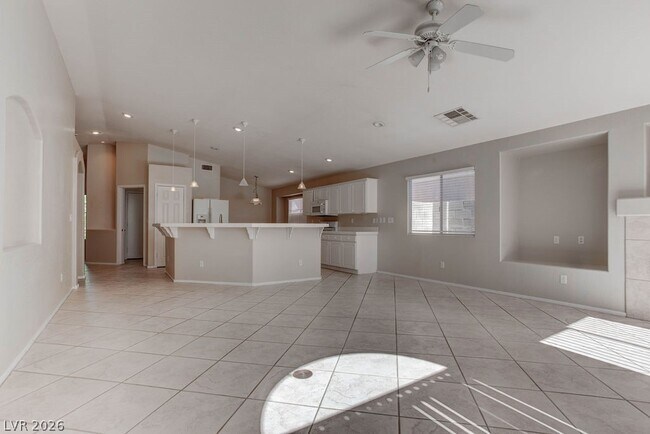 Building Photo - 1460 Dragon Rock Dr