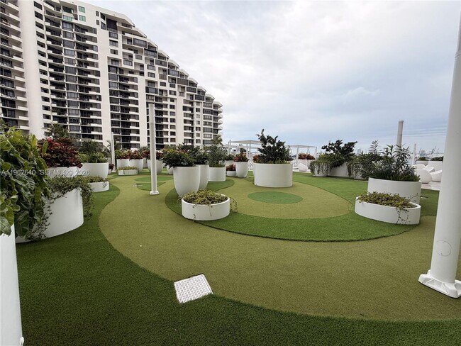 Building Photo - 770 Claughton Island Dr