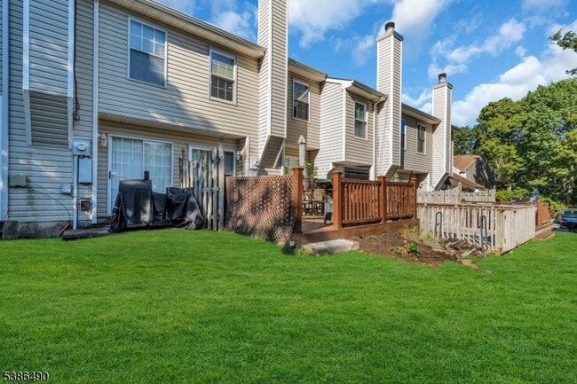 Building Photo - 7 Leahy Ct