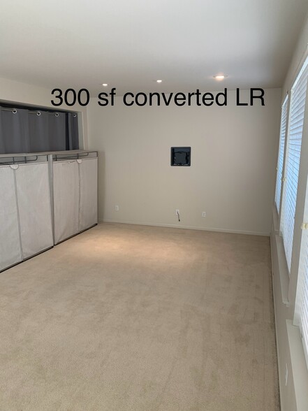 $700 6 mo conversion - 1495 Breezeway Ct