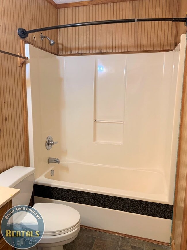 Building Photo - 159 David Sides Rd