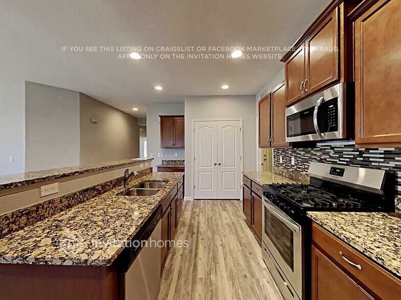 Building Photo - 10172 Seawolf Dr