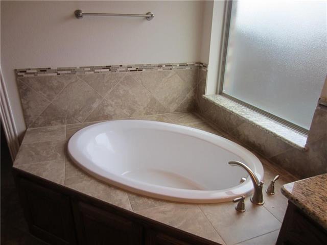 Building Photo - 12723 Ridge Spring Dr