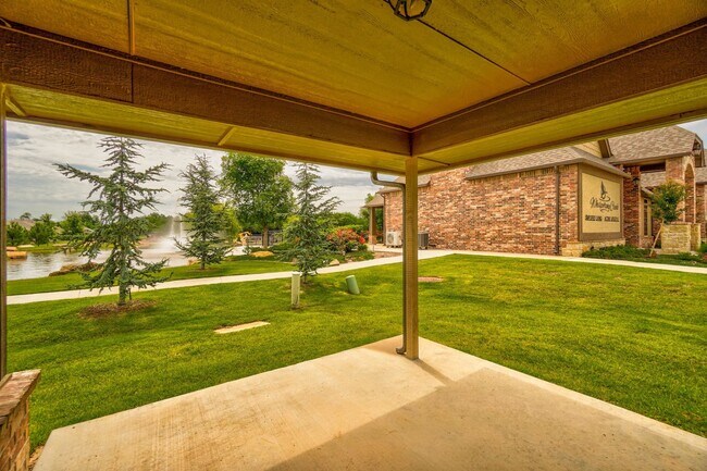 Building Photo - 5700 Goldfinger Rd