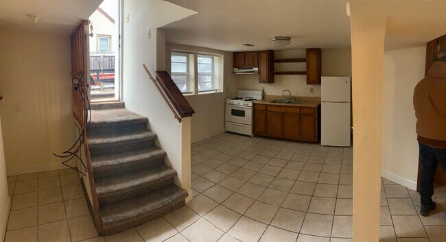 Kitchen and Entry - 1206 Lakeview Ave