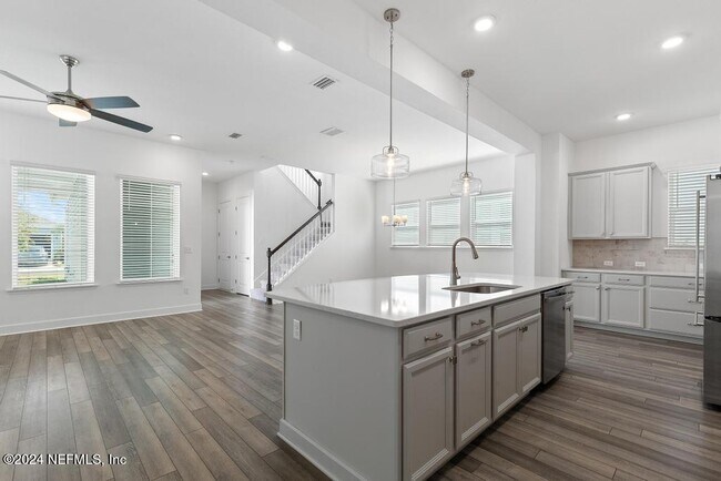 Building Photo - 116 Alston Dr