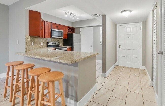 Building Photo - 6301 N Falls Cir Dr