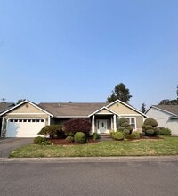 Building Photo - 8909 Eagle Point Loop Rd SW
