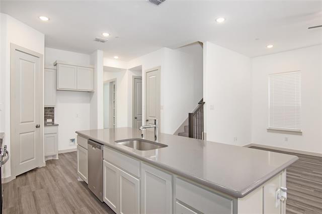 Building Photo - 4536 English Maple Dr