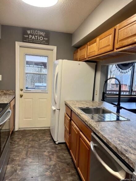 Building Photo - 50 Meadowlark Ln