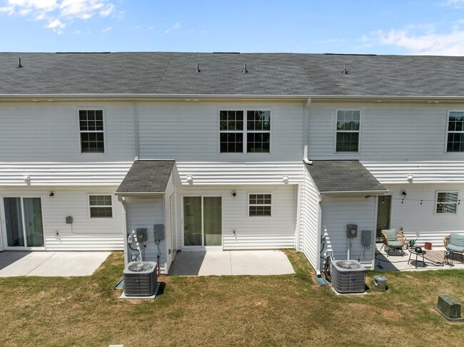 Building Photo - 4109 Laurel Rdg Dr