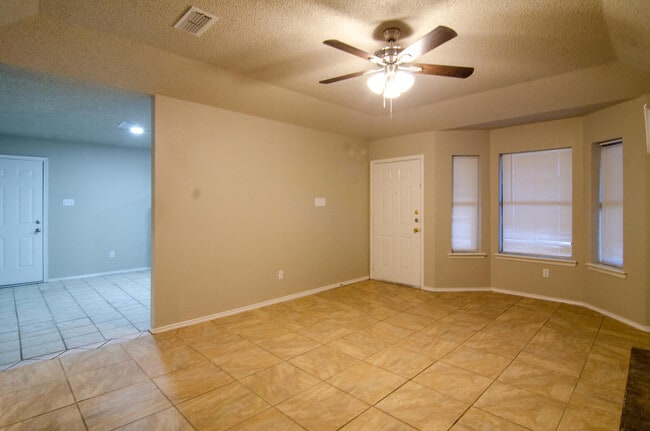 Building Photo - 2113 84th St