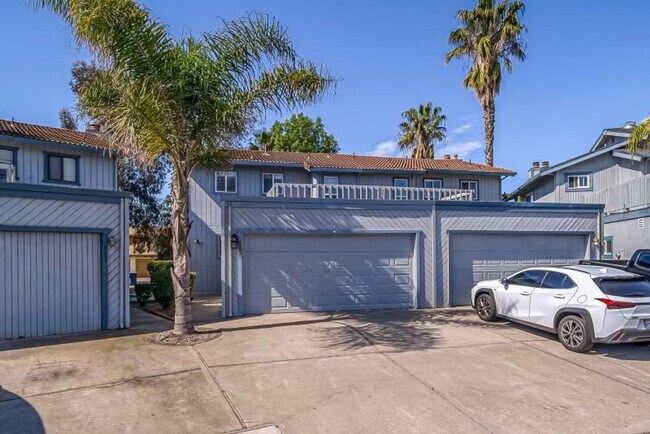 Building Photo - Wonderful Home with a Boat Slip and a Comm...