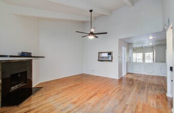 Building Photo - 5711 Sugar Hill Dr