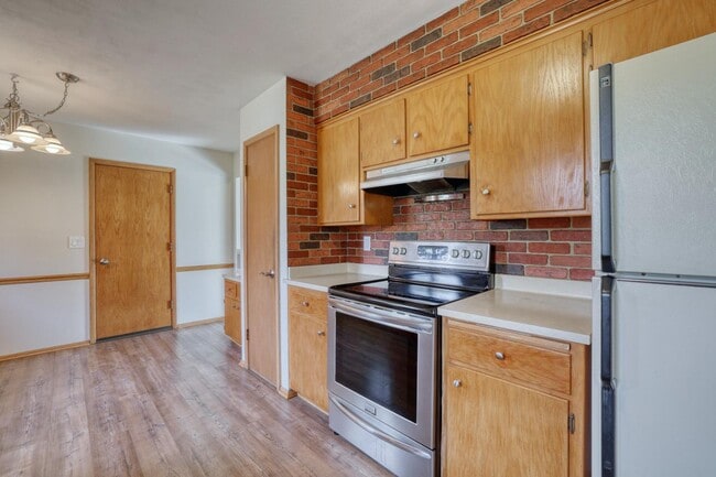 Building Photo - 4465 N 144th St