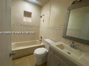 Building Photo - 10440 NW 28th Ct