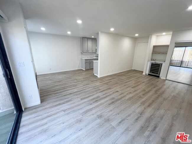 Building Photo - 1750 Camino Palmero St