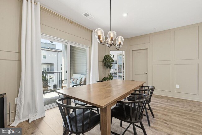 Building Photo - 44617 Wolfhound Sq