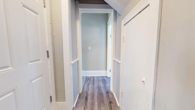 Building Photo - 3224 Walton Ave
