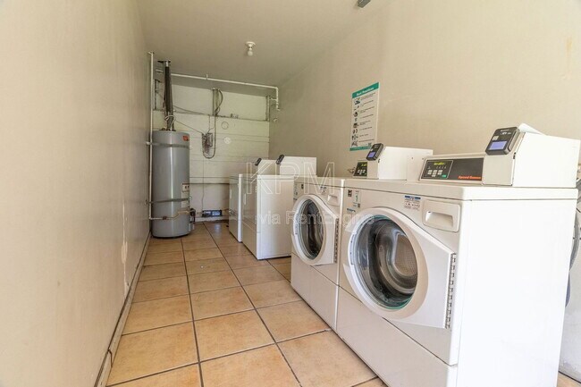 Building Photo - 10400 Lower Sacramento Rd