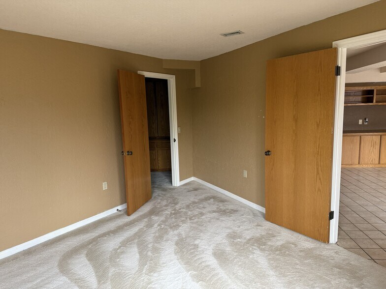 Building Photo - 13114 Polvera Ave