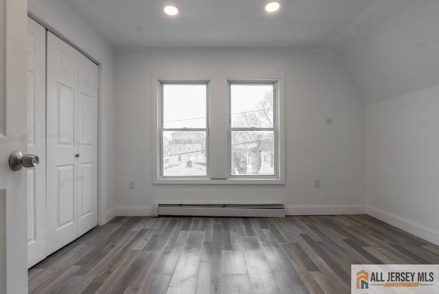 Building Photo - 410 Chadwick Ave