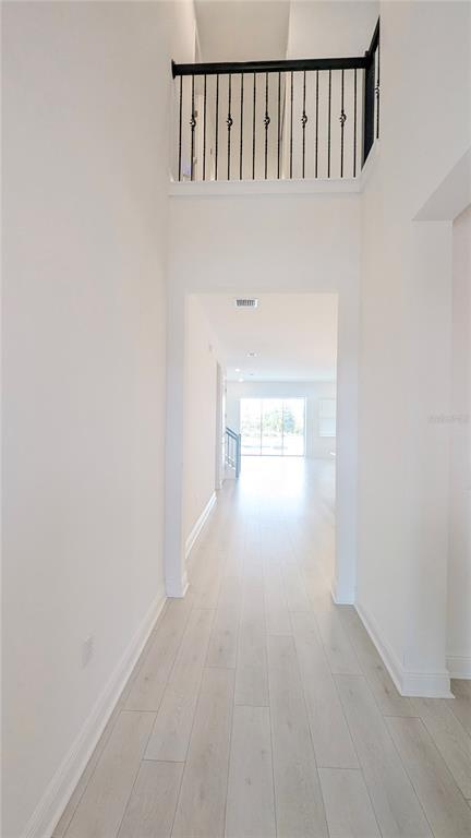 Building Photo - 15614 Vetta Dr