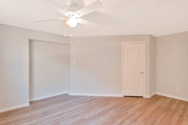 Building Photo - Spacious 6-Bedroom Pool Home Near ASU in Prime Tempe Location