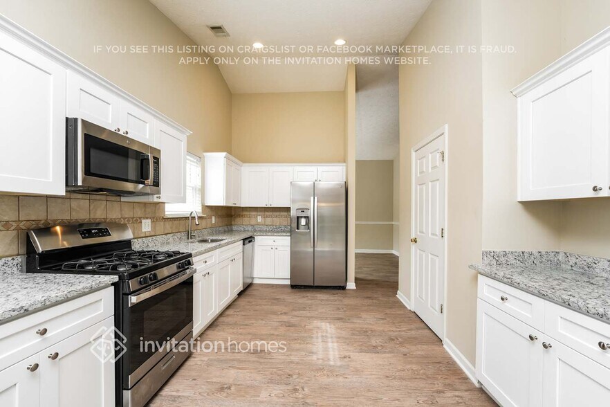 Building Photo - 455 Crested View Dr