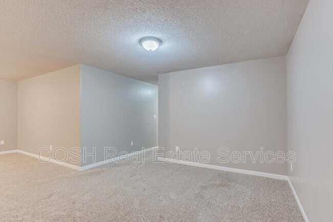 Building Photo - 1054 E Karla Ct