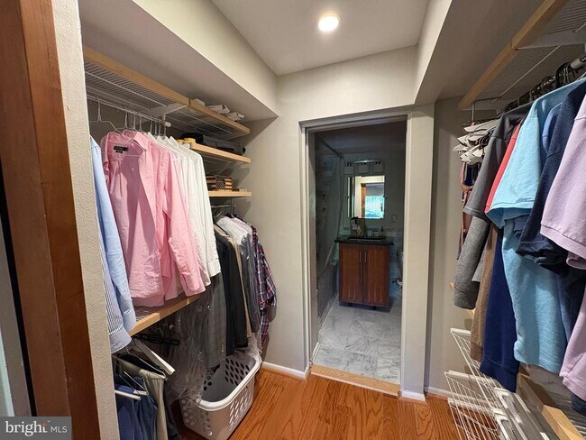 Building Photo - 1600 Prince St