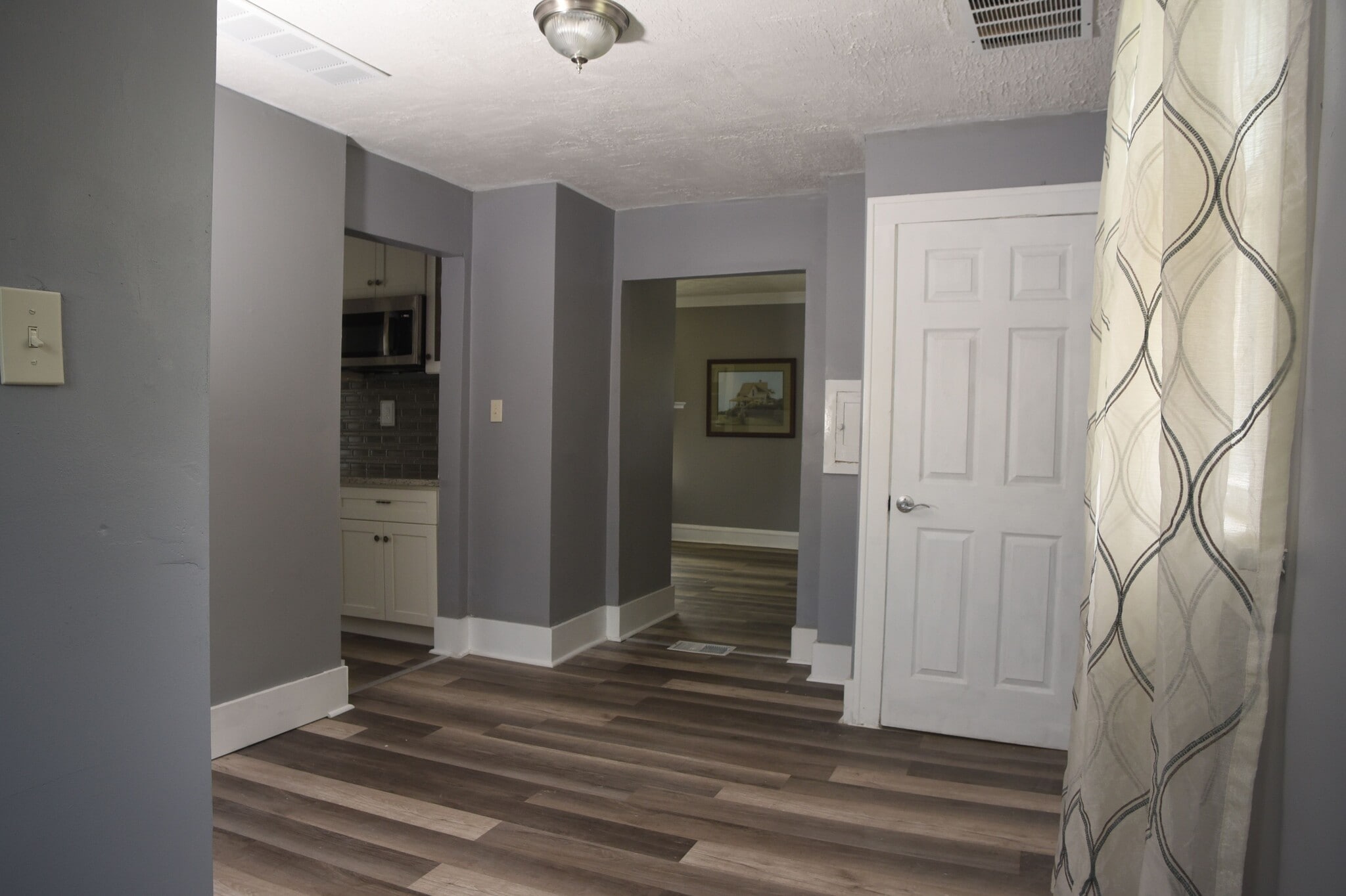 Building Photo - 13407 Cedar Rd