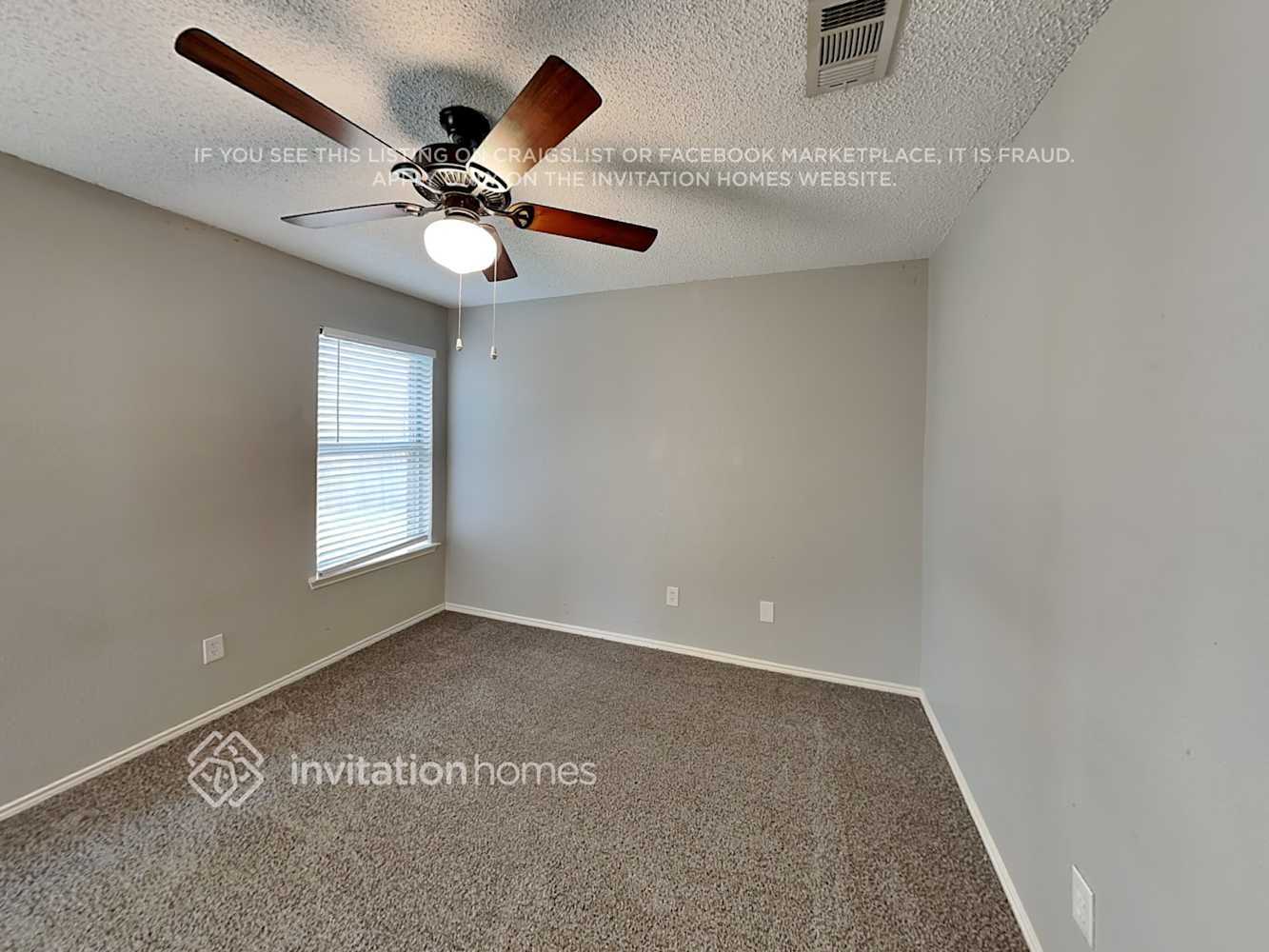 Building Photo - 8037 Iris Cir