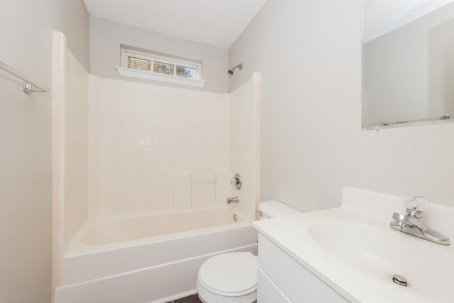 Building Photo - 1052 Blue Mountain Ln