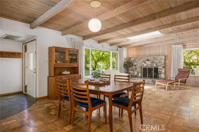 Building Photo - 5065 Casa Dr
