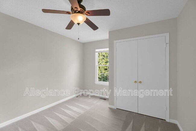 Building Photo - 5824 Wye Oak Commons Ct