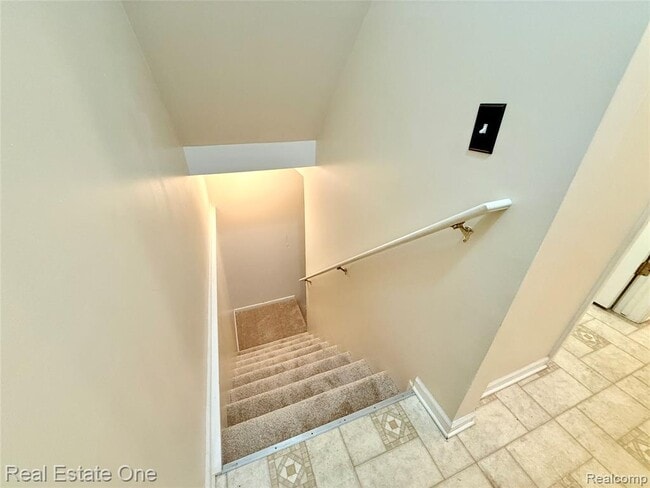 Building Photo - 716 Palmer Dr