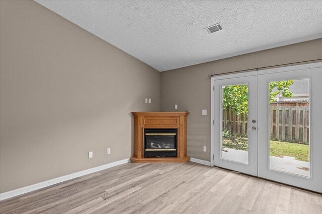 Building Photo - 2016 Caton Dr