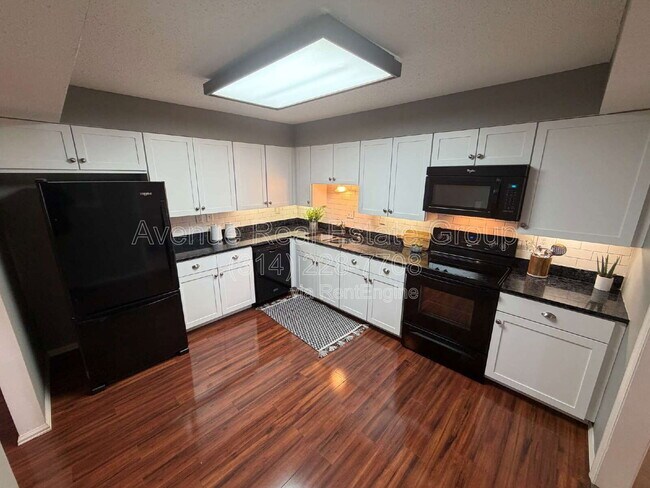 Building Photo - 312 Clayton Xing Dr