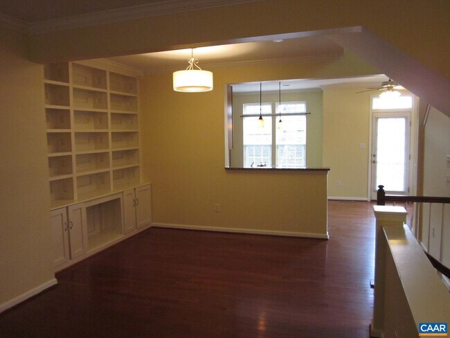 Building Photo - 2130 Lockwood Dr