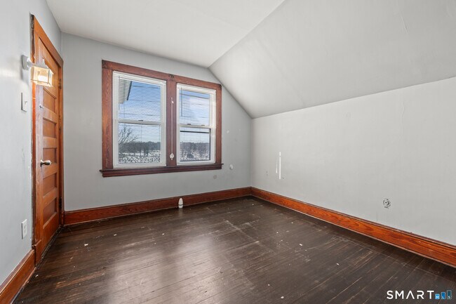 Building Photo - 811 East St