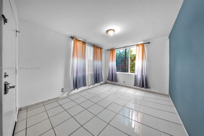 Building Photo - 1853 SW 17th St