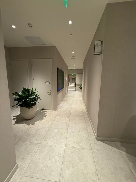 Building Photo - 77 SE 5th St