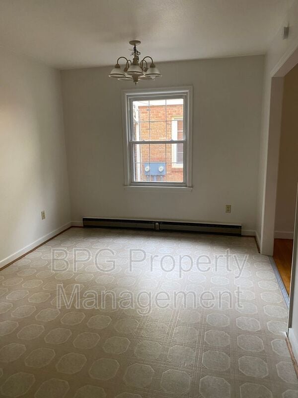 Building Photo - 307 Wintergreen Ave