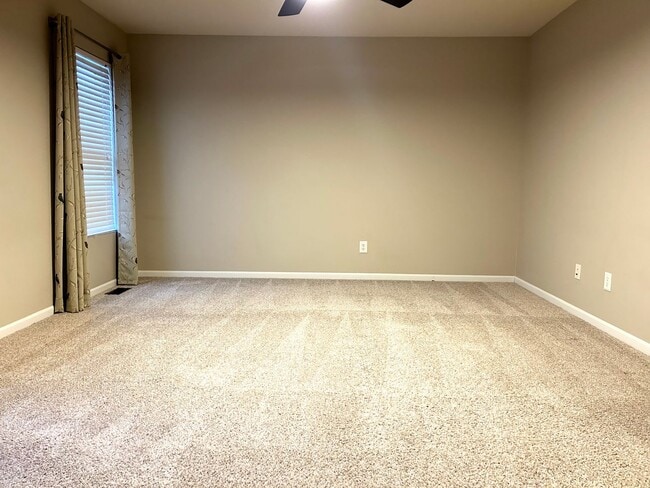 Building Photo - Charming 3-Bedroom Home with Modern Amenities and Elegant Finishes